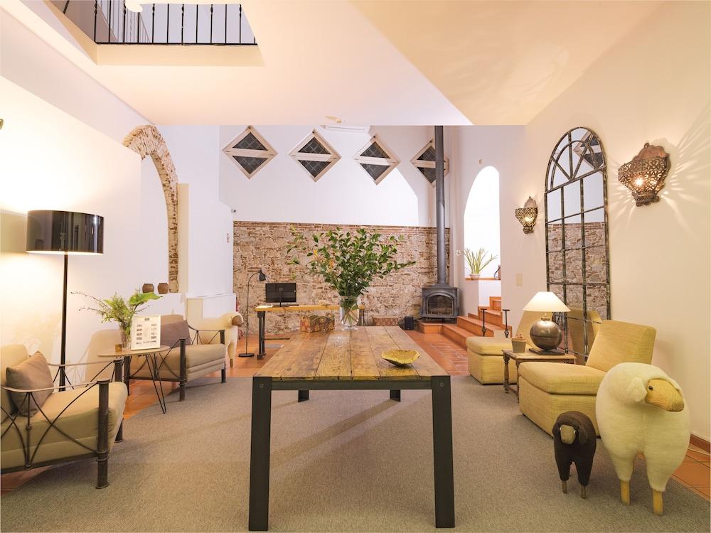 Adc - Albergaria Do Calvario - By Unlock Hotels Évora Exterior foto